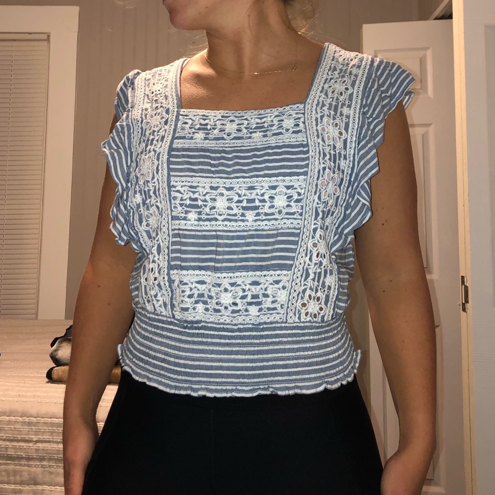 American Eagle Eyelet Blue White Crop Top Small